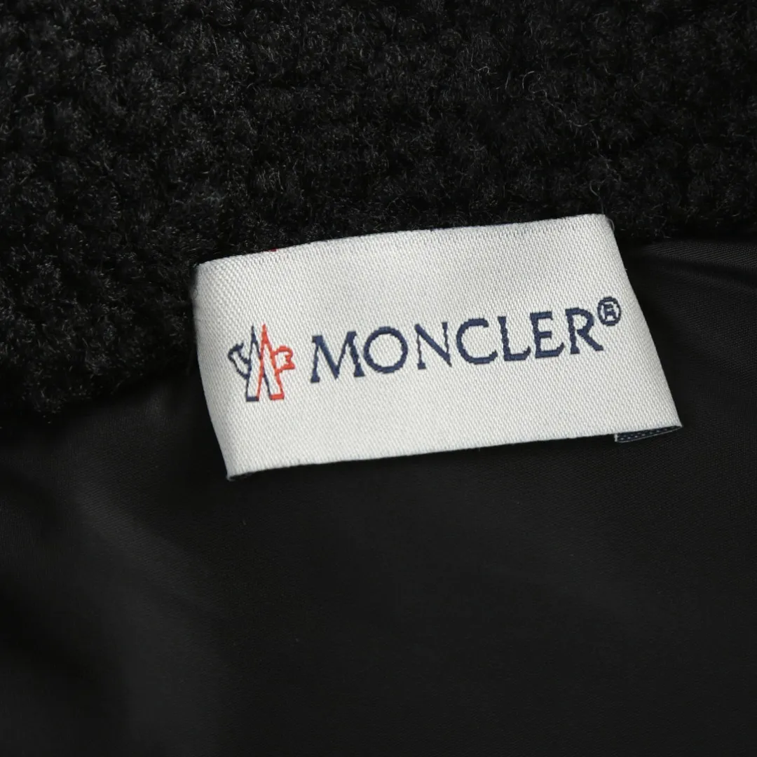 Moncler 100% ， 、 ， ， 。 ， ， 。 ， ， 。 ， ， ， ， 。 ， 。 Size:S-M-L-XL